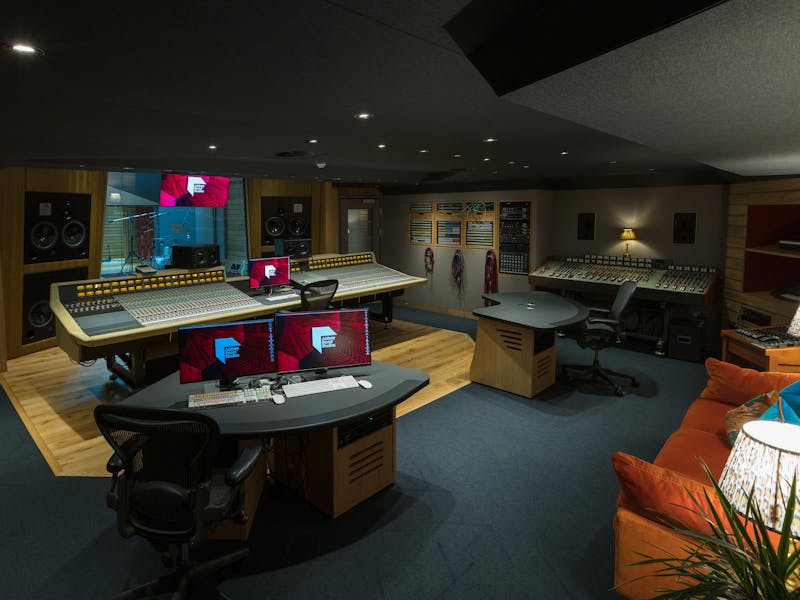 Abbey Road Studios installs 21 Van Damme Purple Patchbays in Studio Three