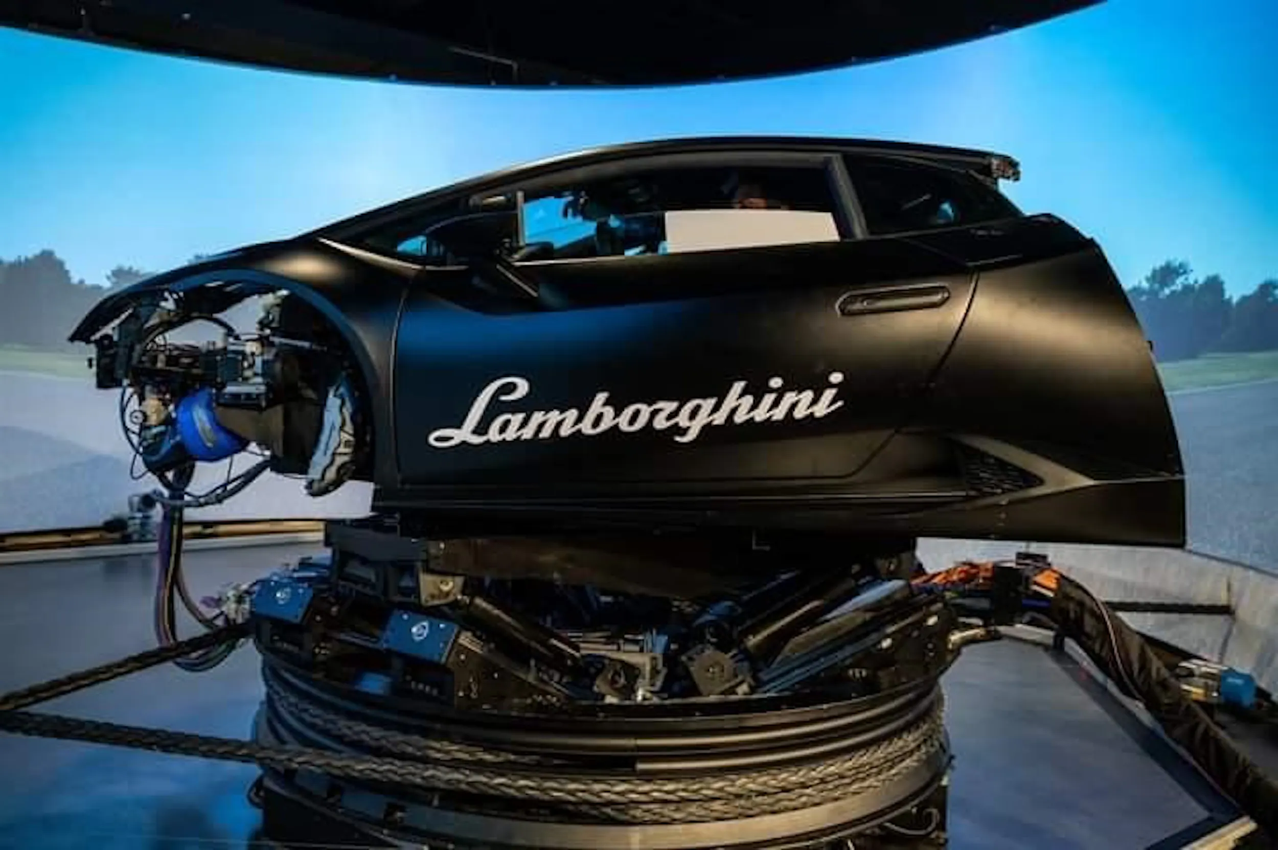 Van Damme brings sound to the motorsport industry